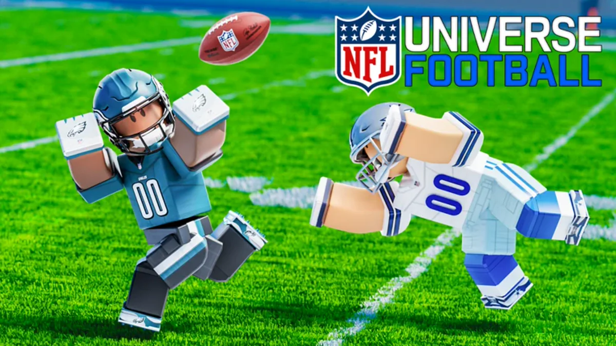 ภาพ Media NFL Universe Football แสดงผู้เล่นชุดสีน้ำเงินบนสนามข้างลูกฟุตบอล